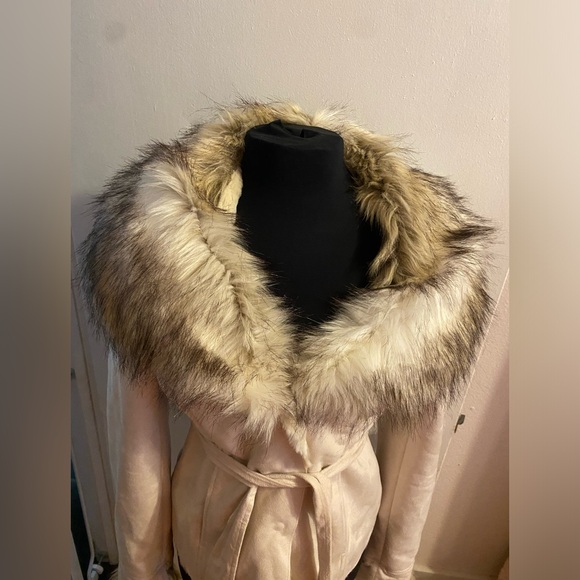 UPCOUNTRY BY DU MONDE FAUX FUR FAUX SUEDE JACKET WOMEN'S SMALL W/ BELT, POCKETS - Picture 2 of 16
